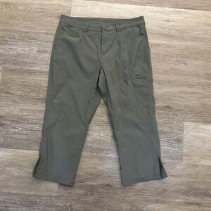 Eddie Bauer Rainier Capri Women's Size 8 Beige Stretch Hiking Outdoor